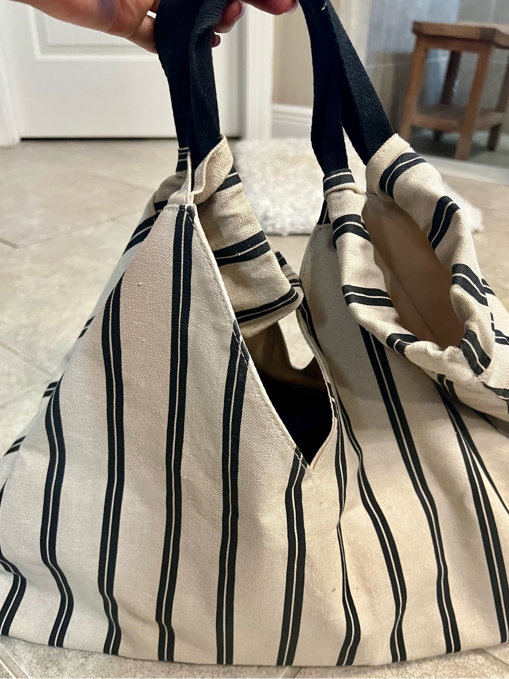 Bundle of 6 NWOT & NWT handbags - Picture 2 of 16
